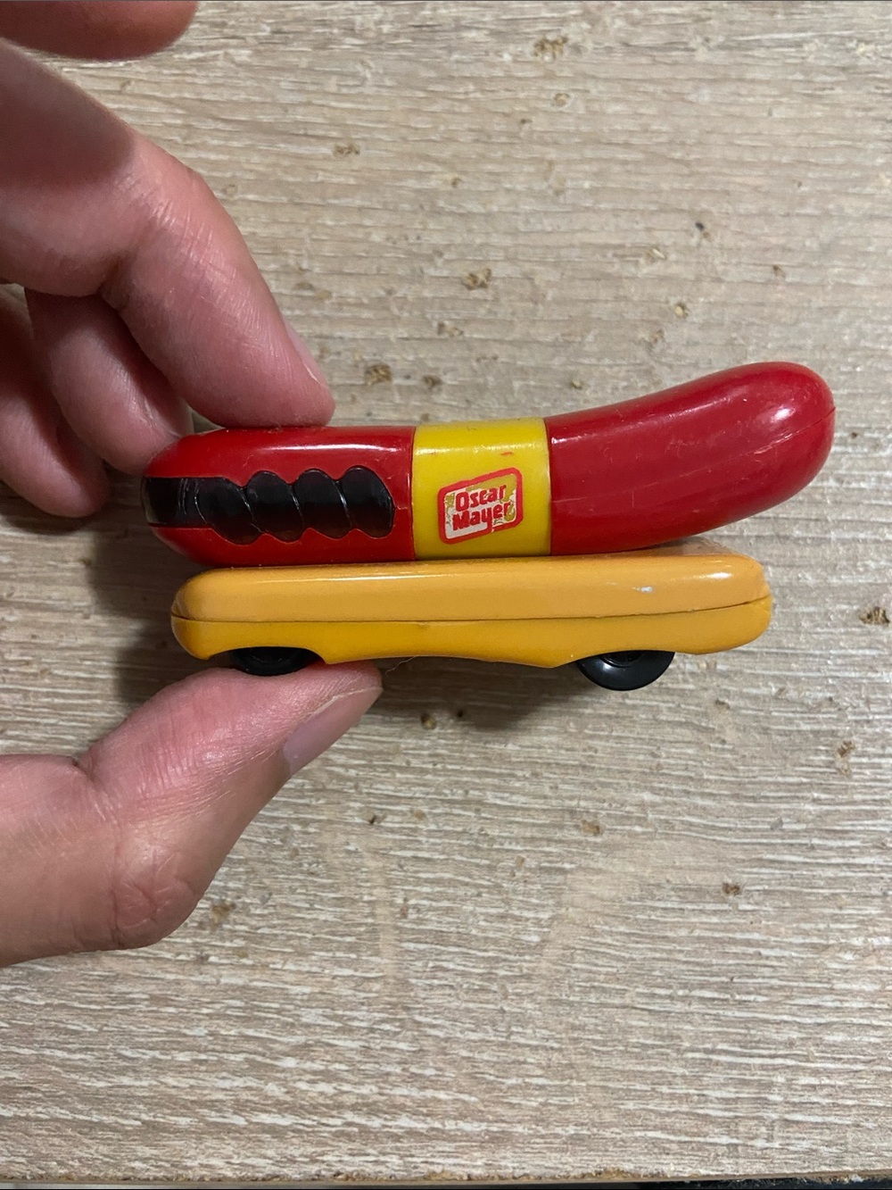 1993 Hot Wheels Oscar Mayer Weiner Mobile Hot Dog Die Cast Car 3”